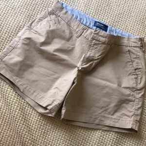 Old Navy Every Day Short in Khaki